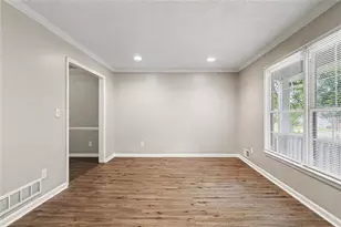 3348 Goldenchain Dr, Lithonia, GA 30038 - Photo 5