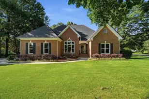 1801 Dorminey Ct, Lawrenceville, GA 30043 - Photo 3