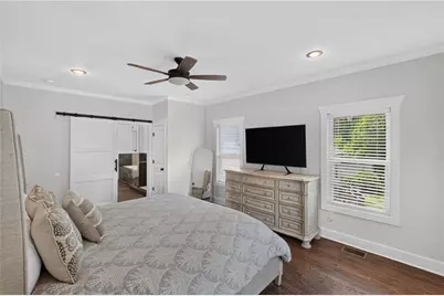 8 S Eugenia Place NW, Atlanta, GA 30318 - Photo 15