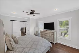 8 S Eugenia Pl NW, Atlanta, GA 30318 - Photo 15