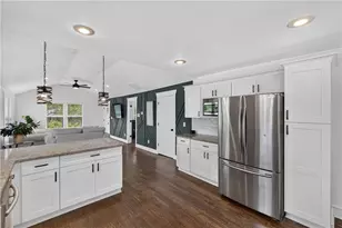 8 S Eugenia Pl NW, Atlanta, GA 30318 - Photo 7