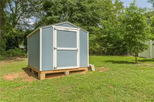 8 S Eugenia Pl NW, Atlanta, GA 30318 - Photo 41