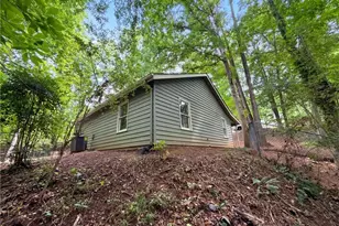 9315 Dogwood Pl, Gainesville, GA 30506 - Photo 5
