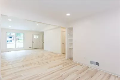3960 Rocmar Drive, Snellville, GA 30039 - Photo 13