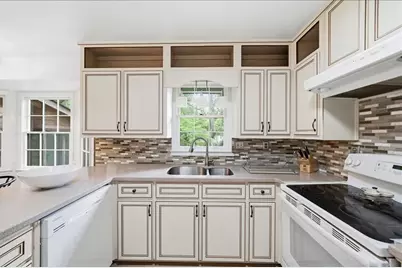 5616 Mill Trace Drive, Dunwoody, GA 30338 - Photo 7