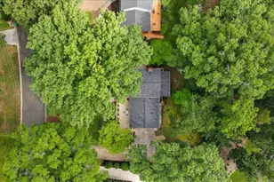 5616 Mill Trace Dr, Dunwoody, GA 30338 - Photo 37