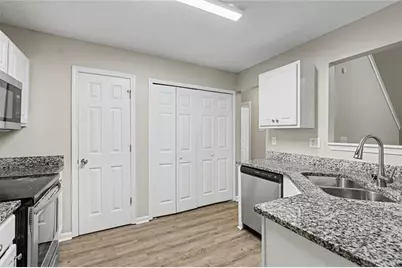 4534 Ravenwood Place, Union City, GA 30291 - Photo 7