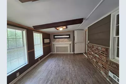 247 Sandra Drive NW, Lilburn, GA 30047 - Photo 31