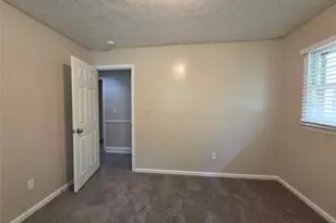 247 Sandra Dr NW, Lilburn, GA 30047 - Photo 21