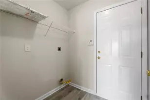 599 Shadow Valley Ct, Lithonia, GA 30058 - Photo 19