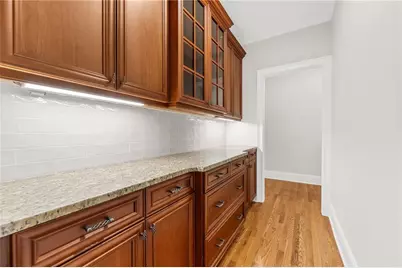 2122 Hunters Green Drive, Lawrenceville, GA 30043 - Photo 9