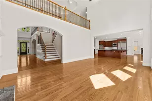 2122 Hunters Green Dr, Lawrenceville, GA 30043 - Photo 15
