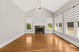 2122 Hunters Green Dr, Lawrenceville, GA 30043 - Photo 21
