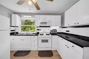 3351 Phillips Circle, Decatur, GA 30032 - Photo 9