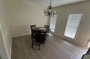 720 Paris Dr, Lawrenceville, GA 30043 - Photo 11