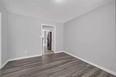 530 Sterling Pointe Court, Lawrenceville, GA 30043 - Photo 7