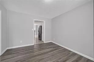 530 Sterling Pointe Ct, Lawrenceville, GA 30043 - Photo 7