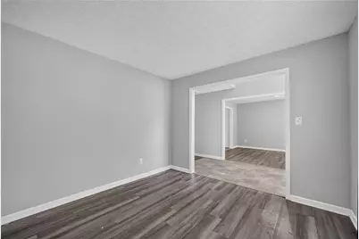 530 Sterling Pointe Court, Lawrenceville, GA 30043 - Photo 5