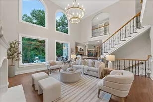1055 Hedgerose Ln, Roswell, GA 30075 - Photo 7