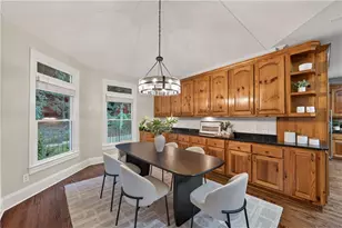 1055 Hedgerose Ln, Roswell, GA 30075 - Photo 17