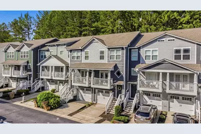 1472 Liberty Parkway NW, Atlanta, GA 30318 - Photo 3