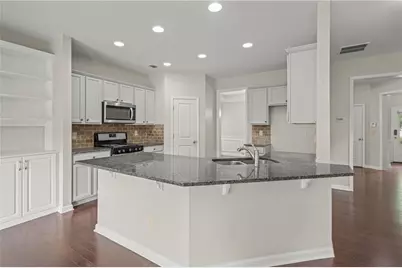4940 Breezewood Circle, Alpharetta, GA 30004 - Photo 11