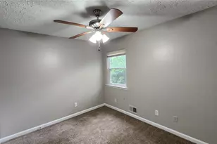 4011 Pinehurst Pl, Decatur, GA 30034 - Photo 17