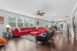 7905 Brewton Creek Dr, Cumming, GA 30028 - Photo 13