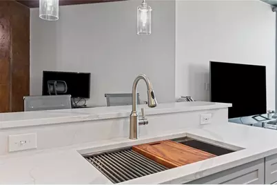 400 W Peachtree Street NW #2403, Atlanta, GA 30308 - Photo 9