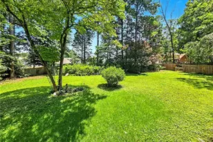 886 Ryan Ln SW, Lilburn, GA 30047 - Photo 33