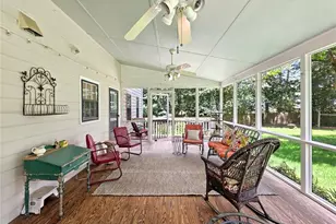 886 Ryan Ln SW, Lilburn, GA 30047 - Photo 29