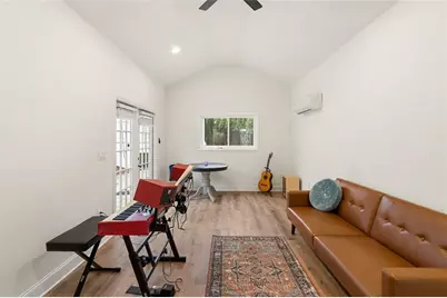 1387 Woodland Hills Drive NE, Atlanta, GA 30324 - Photo 31