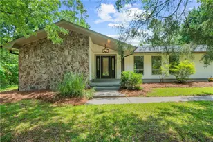 2053 Deerfield Run, Snellville, GA 30078 - Photo 1