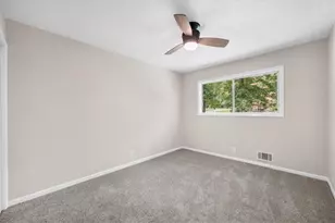 2053 Deerfield Run, Snellville, GA 30078 - Photo 17