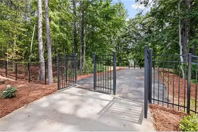 5752 Tillman Way, Powder Springs, GA 30127 - Photo 13