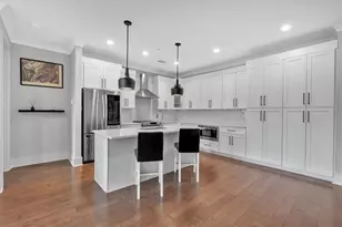 6890 Peachtree Dunwoody Rd, Atlanta, GA 30328 - Photo 7