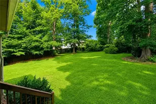 5817 Lost Grove Dr NW, Lilburn, GA 30047 - Photo 15