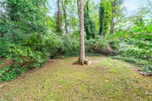 819 Gardenia Ln, Decatur, GA 30033 - Photo 9