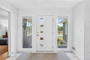 756 Hillwood Dr, Marietta, GA 30068 - Photo 19