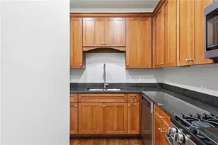 77 Peachtree Pl NE, Atlanta, GA 30309 - Photo 9