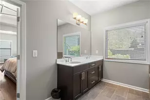 1739 Hollingsworth Blvd NW, Atlanta, GA 30318 - Photo 33
