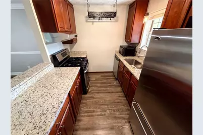 6818 Glenridge Drive #H, Atlanta, GA 30328 - Photo 15