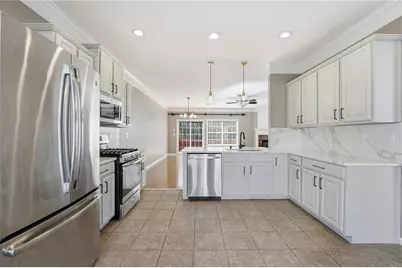 7856 Kiverton Place, Atlanta, GA 30350 - Photo 9