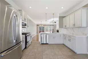 7856 Kiverton Pl, Atlanta, GA 30350 - Photo 9