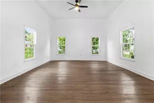 6860 Main St, Lithonia, GA 30058 - Photo 9