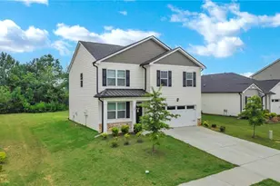 206 Graham Campbell Ln, Statham, GA 30666 - Photo 3