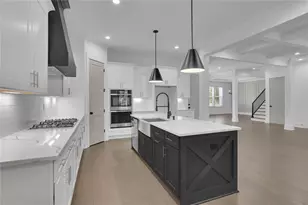 6181 Shoreland Cir, Buford, GA 30518 - Photo 15