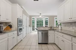 225 Colonial Dr, Woodstock, GA 30189 - Photo 19