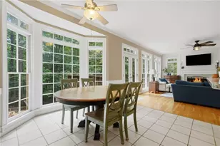 225 Colonial Dr, Woodstock, GA 30189 - Photo 17