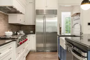 723 Glenairy Ct, Sandy Springs, GA 30328 - Photo 9